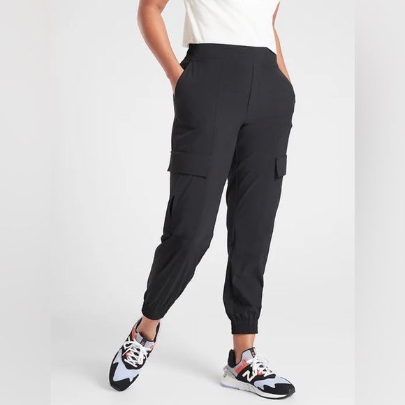 Athleta CHELSEA UTILITY JOGGER Black Stretch Pants - Picture 1 of 6